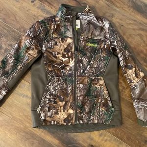 magellan camo jacket
